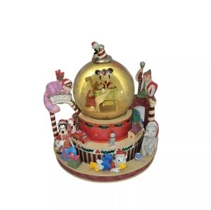 Disney Christmas Santa’s Workshop Snow Globe Mickey & Friends Rare - Read Below